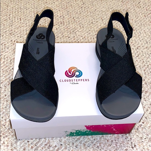 Clarks Shoes - Cloudsteppers by Clarks Wedge Sandal Black S 5.5